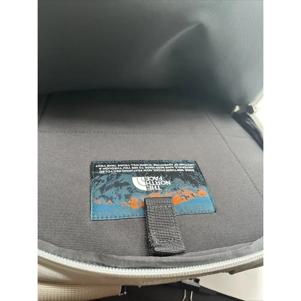 The North Face Borealis Backpack 28L Unisex Casual Sports Travel Bag Black Gray
